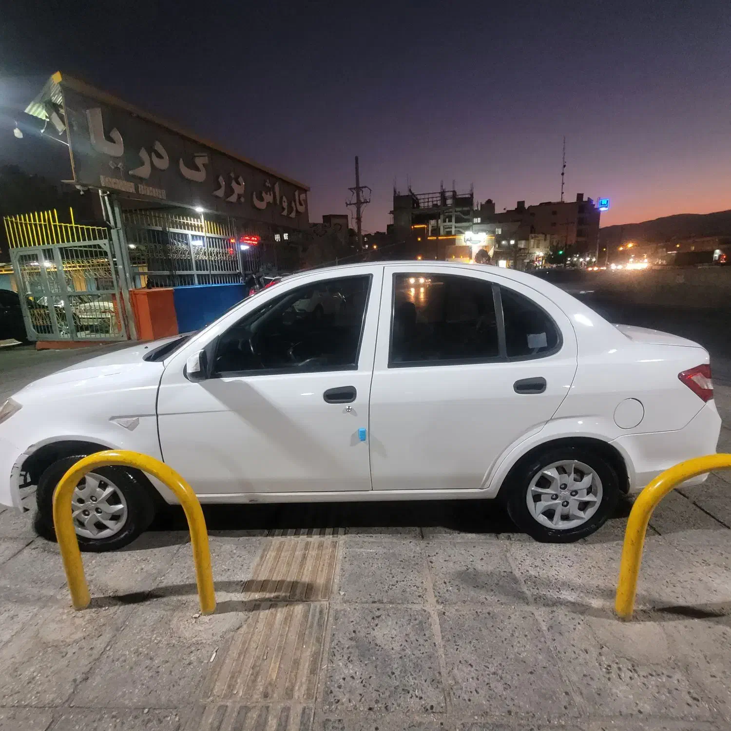 فروش ساینا دنده ای مدل ۱۴۰۱|خودرو سواری و وانت|شیراز, لاله|دیوار