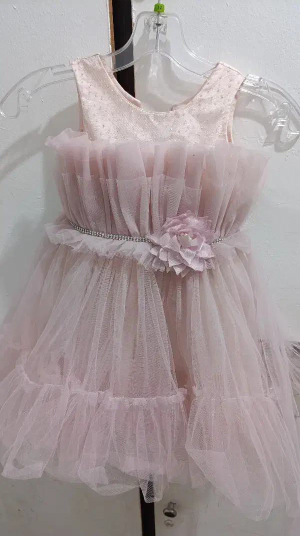 پیراهن مجلسی برای یک سال تا سه سال|کفش و لباس بچه|اهواز, کوی فرهنگیان ۱|دیوار