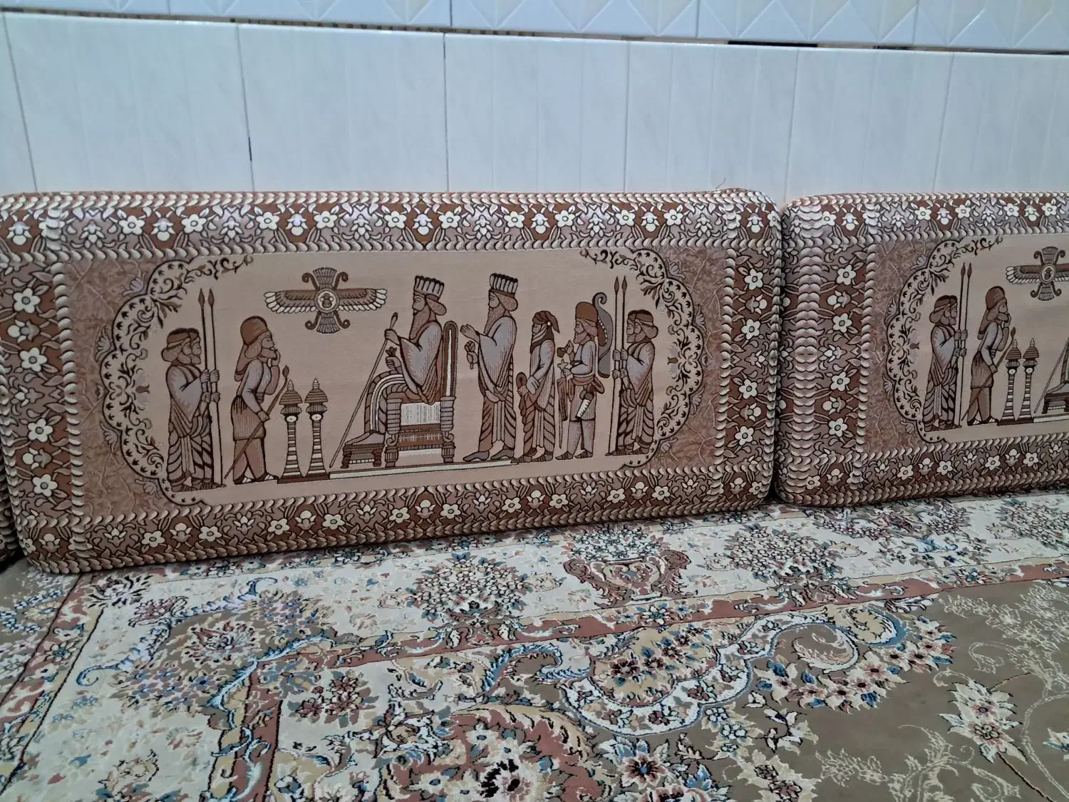 ۲جفت پشتی|پشتی|خمینی‌شهر, |دیوار