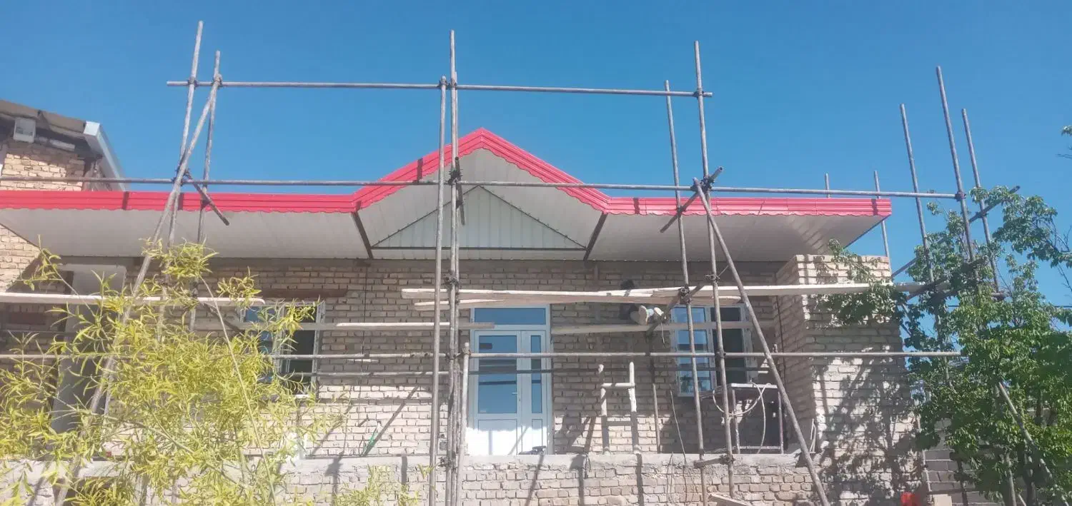 اجرای سقف های شیب دار راویز و پیویسی و..|خدمات پیشه و مهارت|زنجان, |دیوار