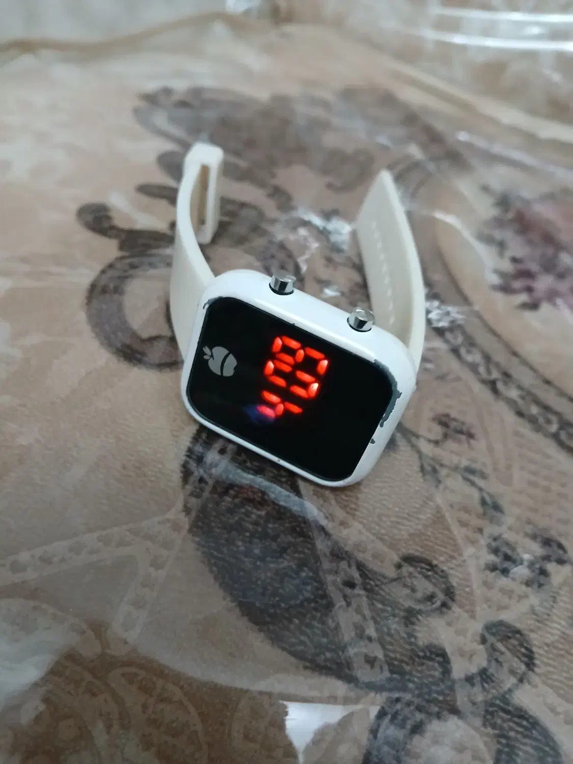 ساعت مچی|ساعت|شهریار, رضی آباد پایین|دیوار