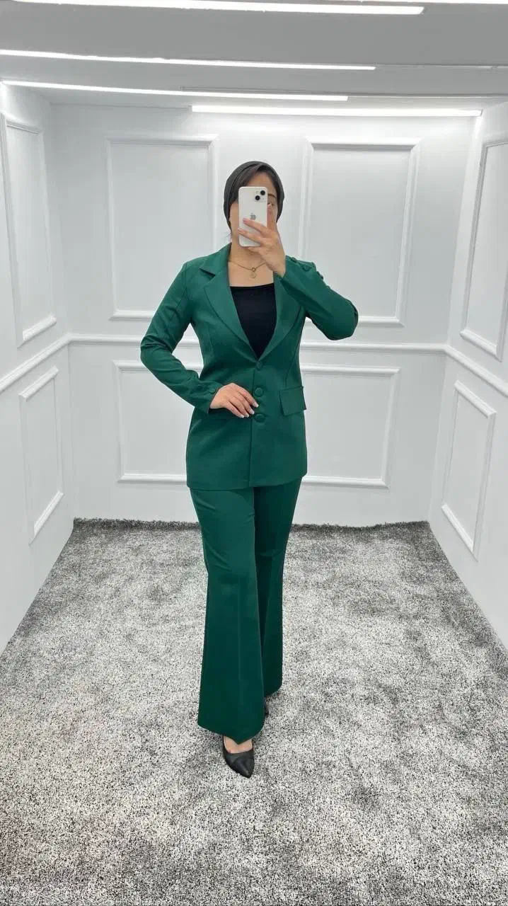 مجلسی اصفهان|لباس|اصفهان, آبشار|دیوار