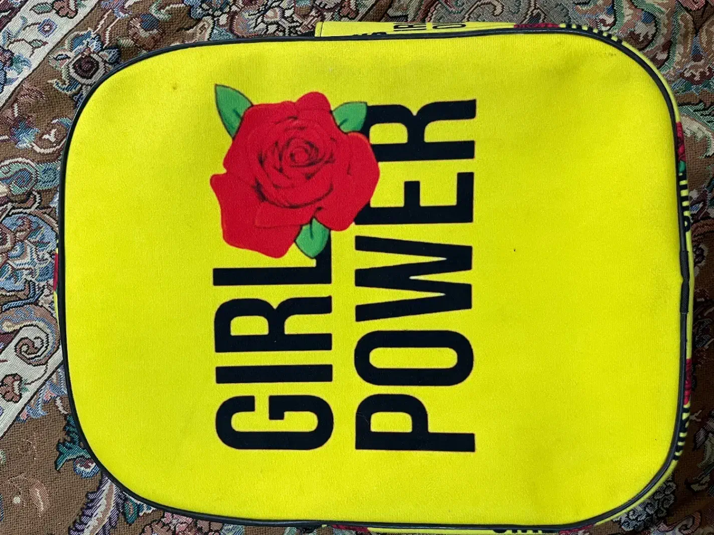 کوله پشتی و دستمال سر ست|کیف، کفش، کمربند|قدس, شهر‌قدس|دیوار