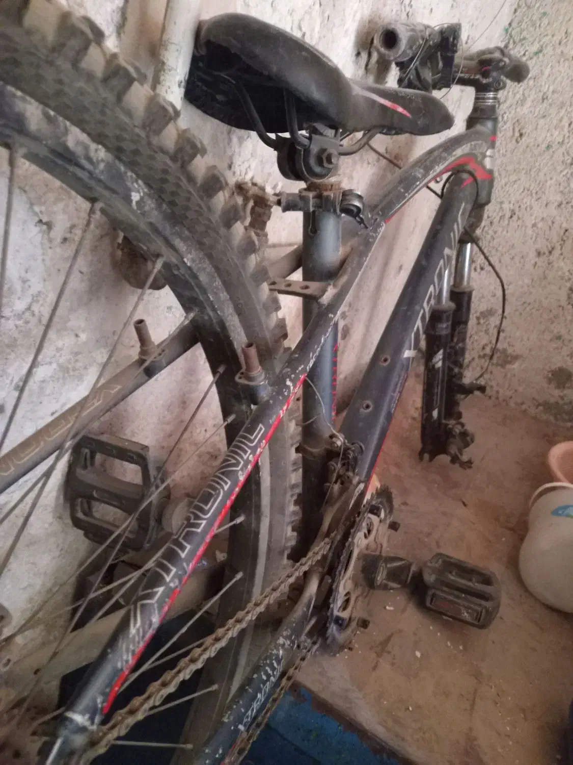 چرخ|دوچرخه، اسکیت، اسکوتر|سبزوار, قلعه‌نو دهزار|دیوار