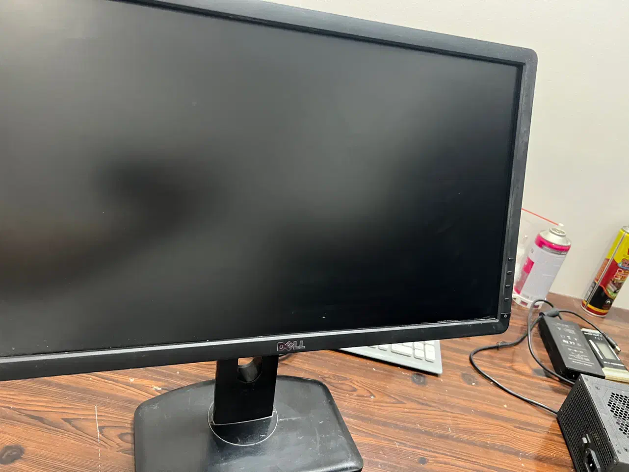 مانیتور ۲۲ اینچ dell|قطعات و لوازم جانبی رایانه|اصفهان, احمدآباد|دیوار