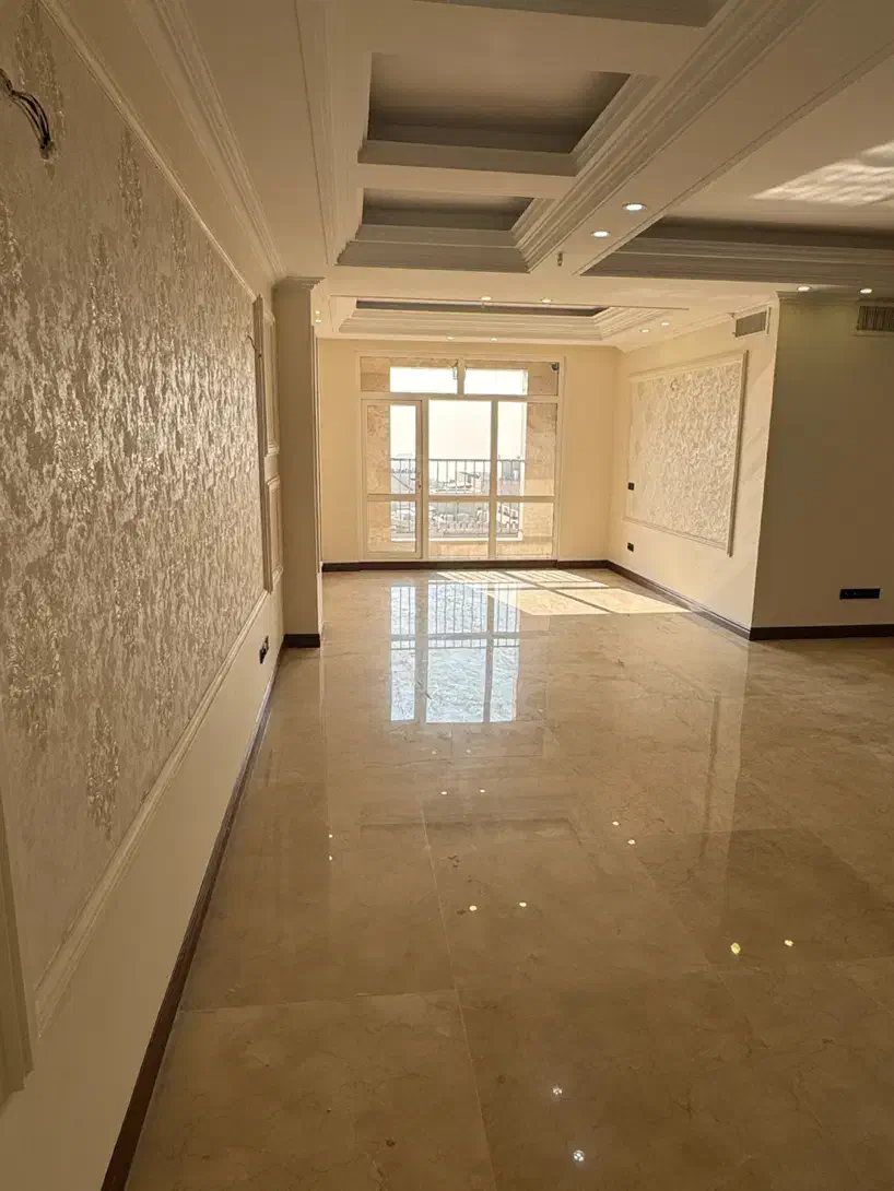 ۱۳۰متر /۲ساله / شهران/فول امکانات/مطبخ‌و‌لاندری