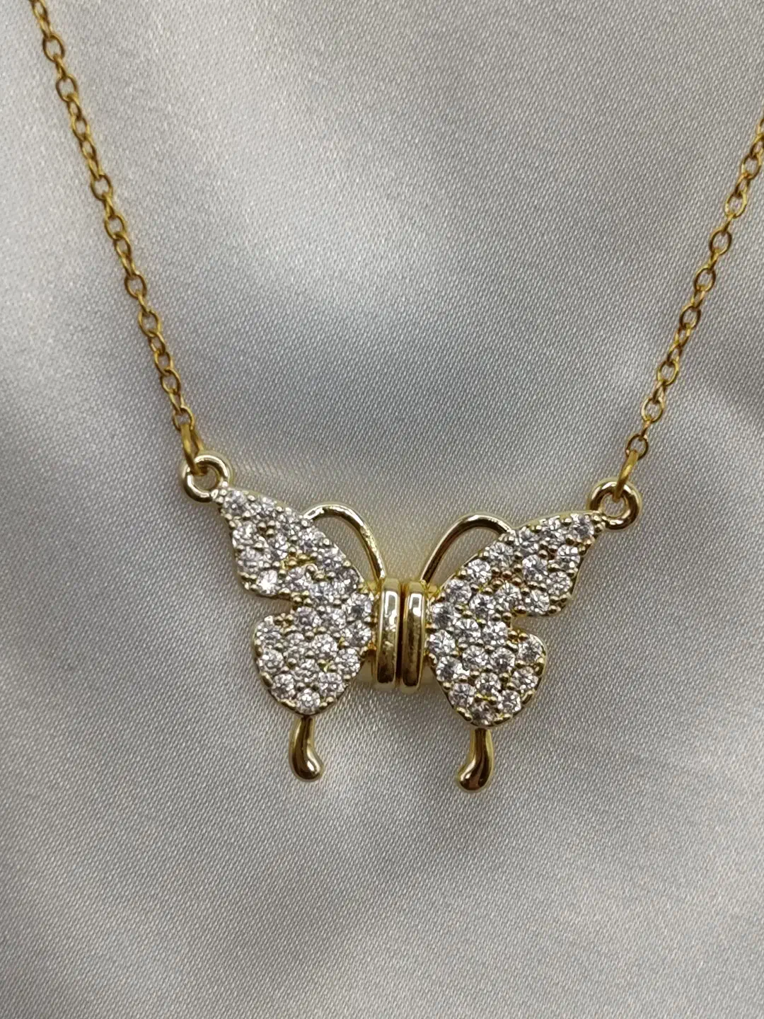 گردنبند پروانه مگنتی|زیورآلات و اکسسوری|مهاباد (آذربایجان غربی), |دیوار