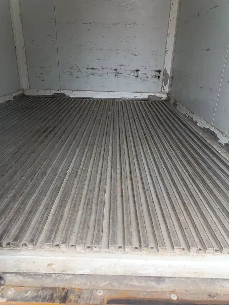 اتاق یخچالدار نیسان|قطعات یدکی و لوازم جانبی|رشت, استقامت ۱|دیوار