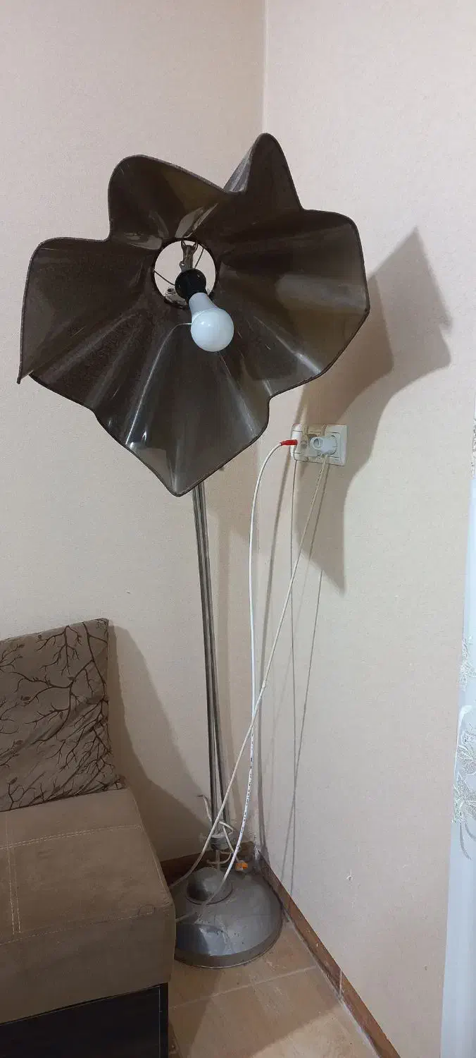 آباژور ایستاده سالنی،شیک|چراغ خواب و آباژور|آباده, |دیوار