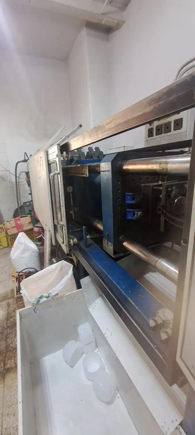 دستگاه تزریق پلاستیک ۲۰۰ تن|ماشین‌آلات صنعتی|تهران, بوستان شیان|دیوار