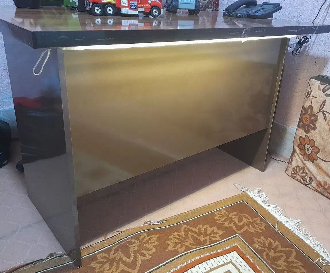 میز اداره نو جی درجه یک|میز تحریر و کامپیوتر|مشهد, خواجه ربیع|دیوار