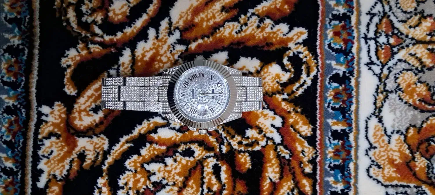 ساعت اسپرت نو|ساعت|قم, هفت تیر|دیوار