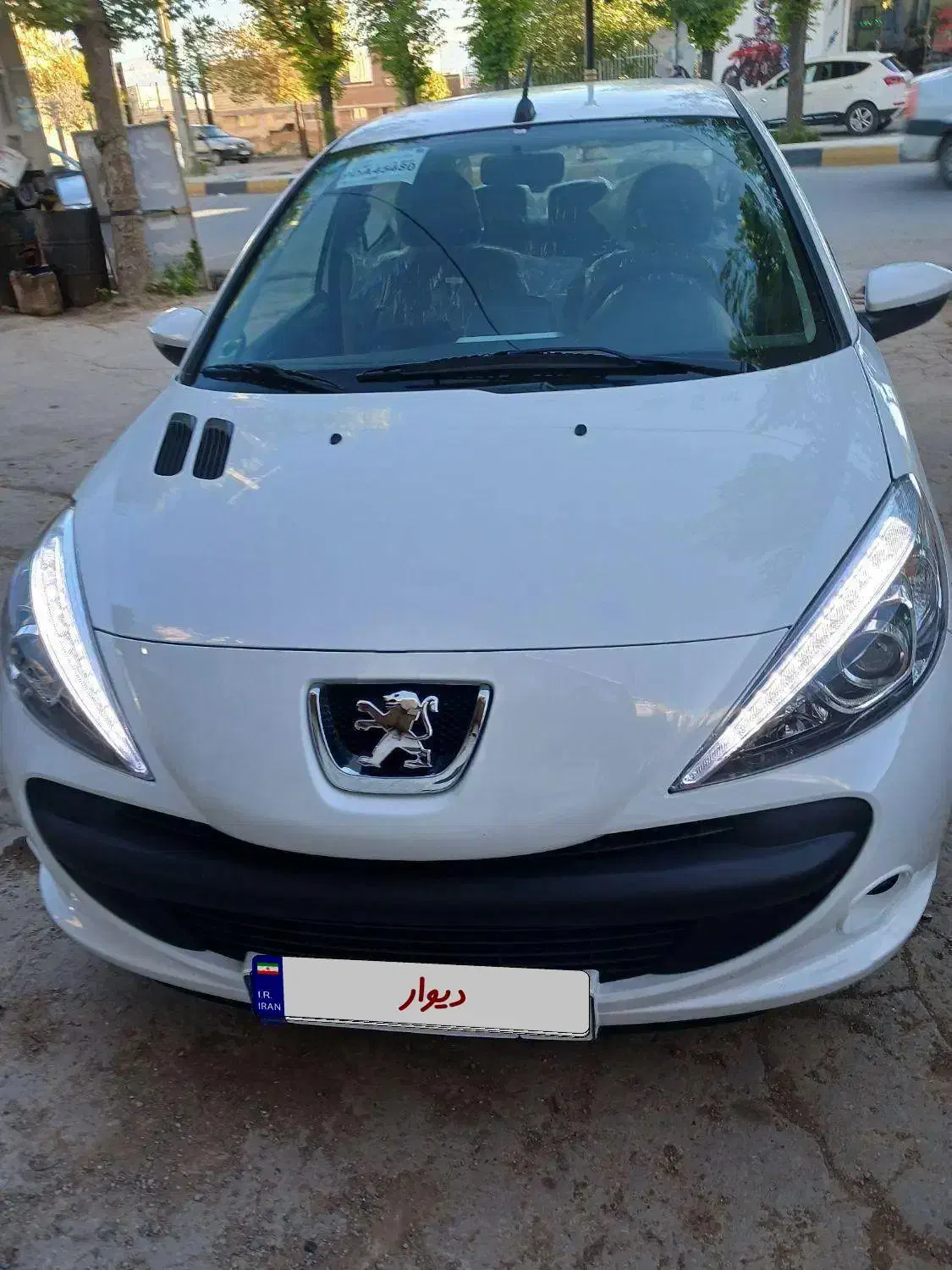 پژو 207i دنده‌ای، مدل ۱۴۰۲|خودرو سواری و وانت|سمیرم, |دیوار