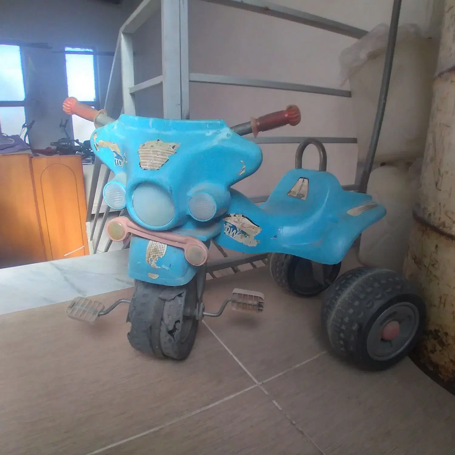 چرخ|دوچرخه، اسکیت، اسکوتر|گنبد کاووس, |دیوار