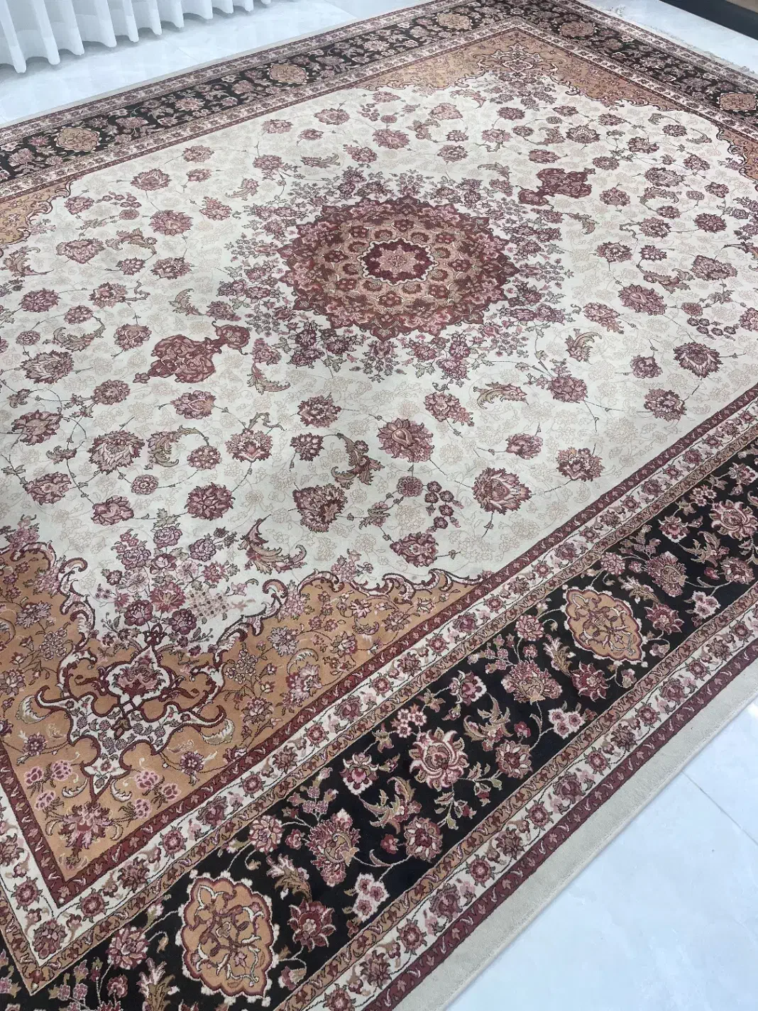 فرش فرهی|فرش|رشت, گلسار|دیوار