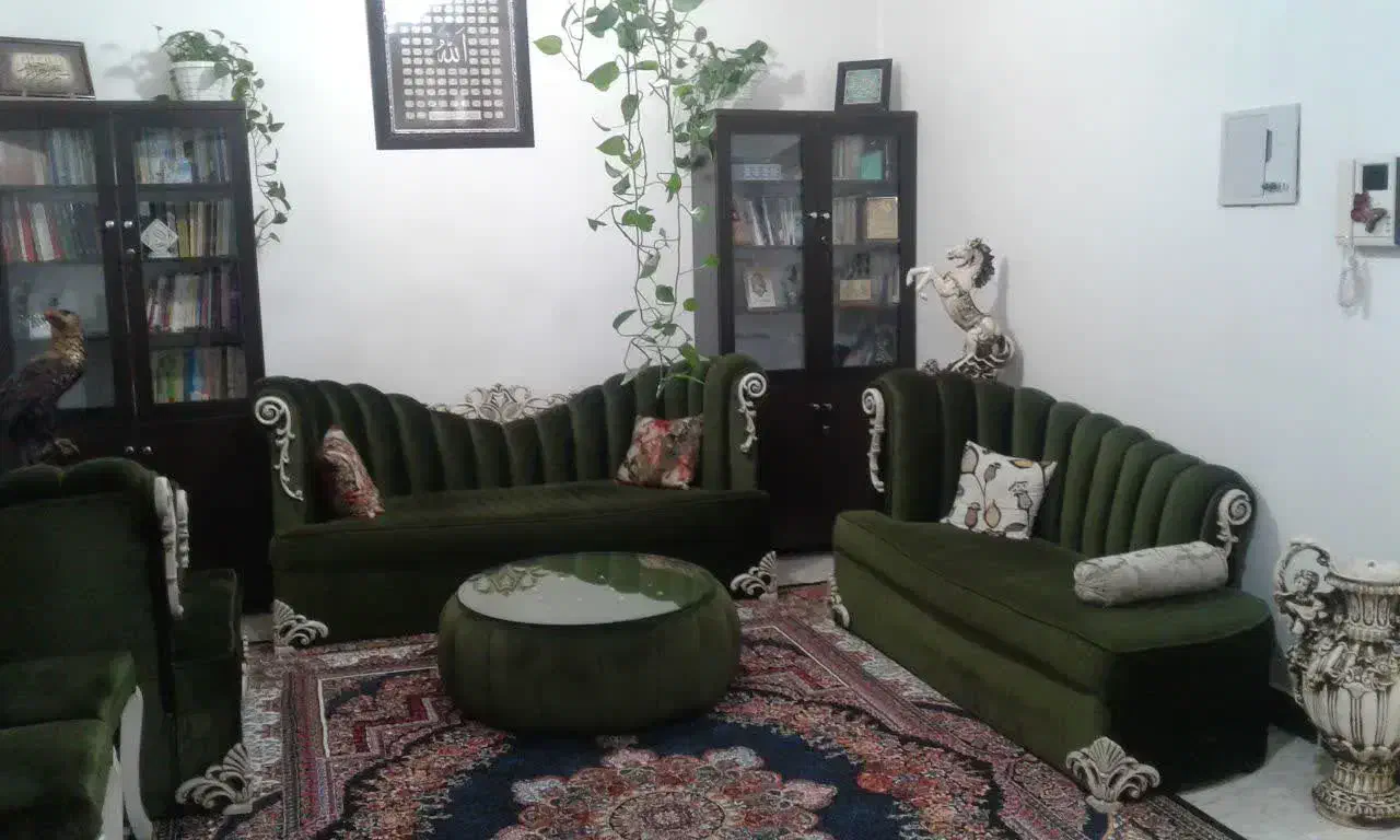 مبل صدفی رومی.پارچه مخمل و چوب سنگین|مبلمان خانگی و میز عسلی|بهبهان, |دیوار