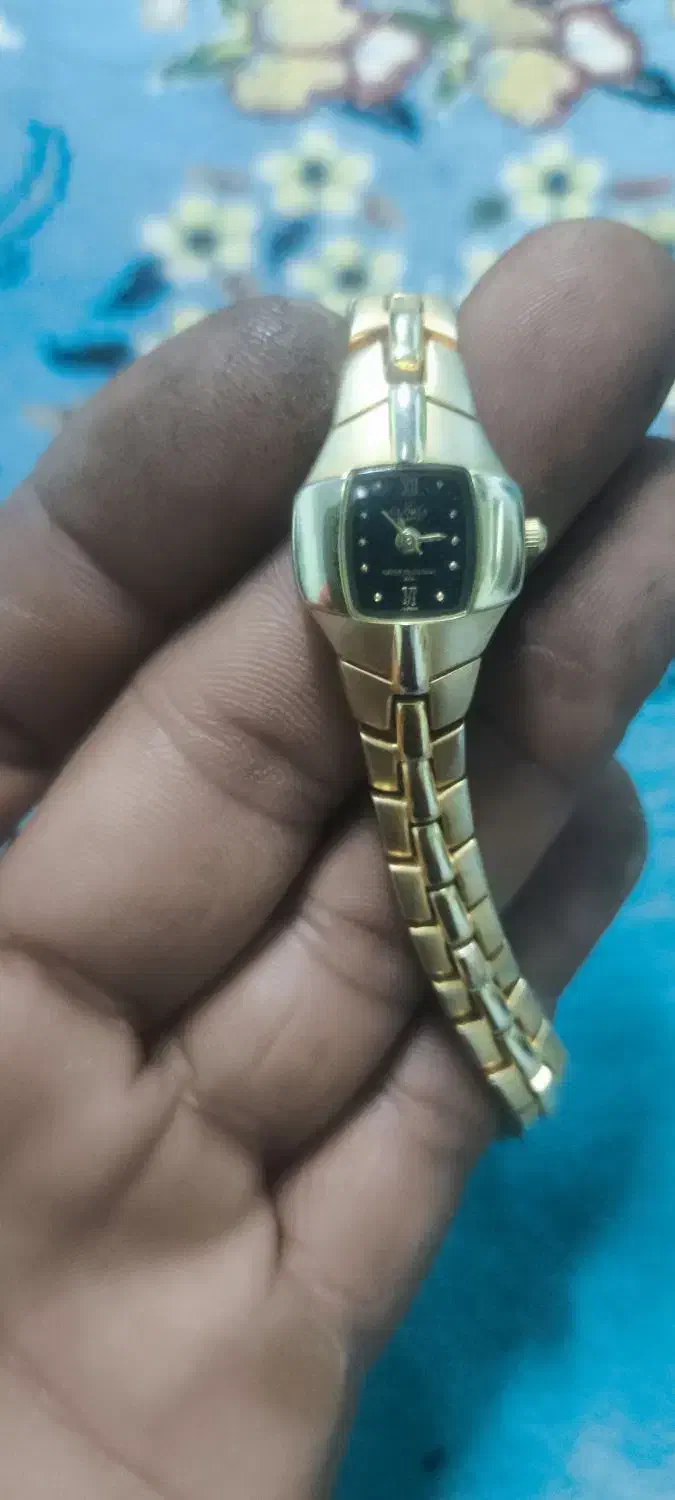 ساعت مچی قدیمی نو باهولوگرام وبسته بندی اصلی شرکت|ساعت|یزد, |دیوار