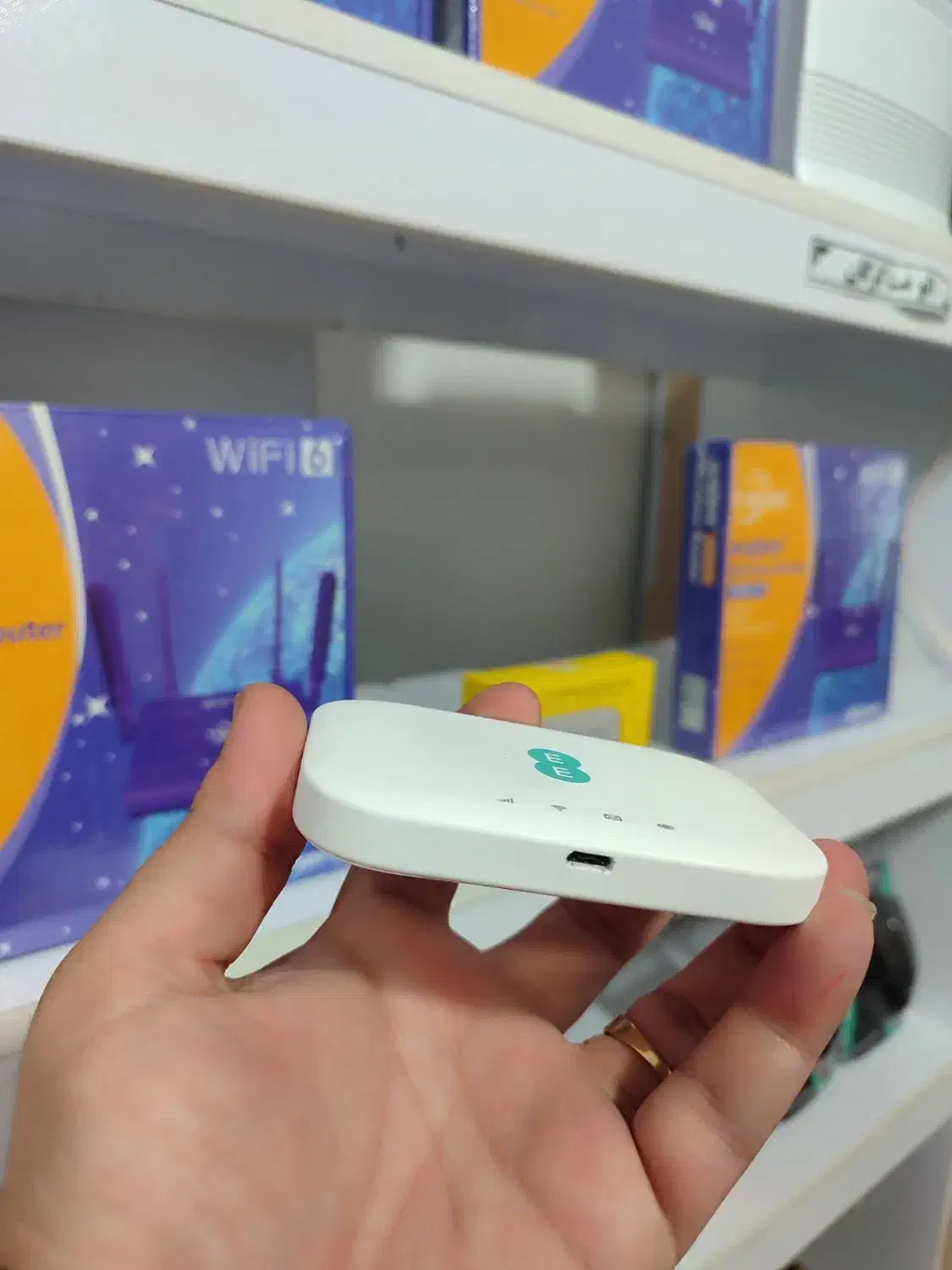 مودم جیبی آلکاتل 5G|مودم و تجهیزات شبکه|گرگان, |دیوار