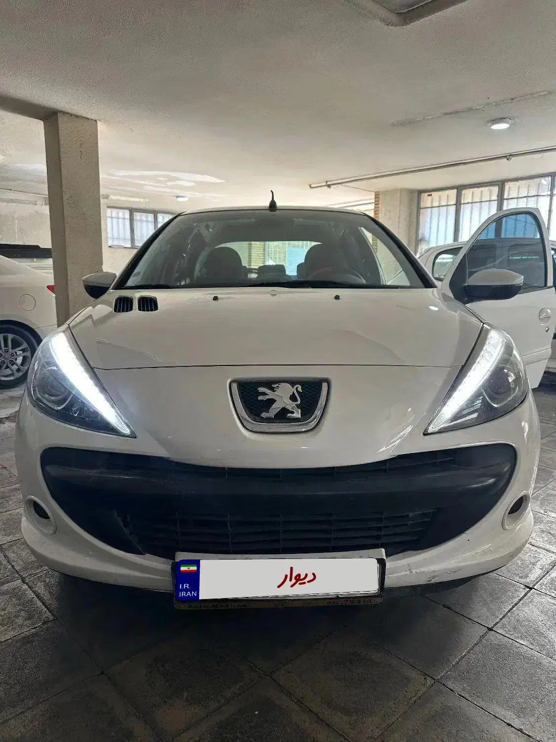 پژو ۲۰۷ اتومات مدل ۹۷ بی رنگ|خودرو سواری و وانت|تهران, پاسداران|دیوار