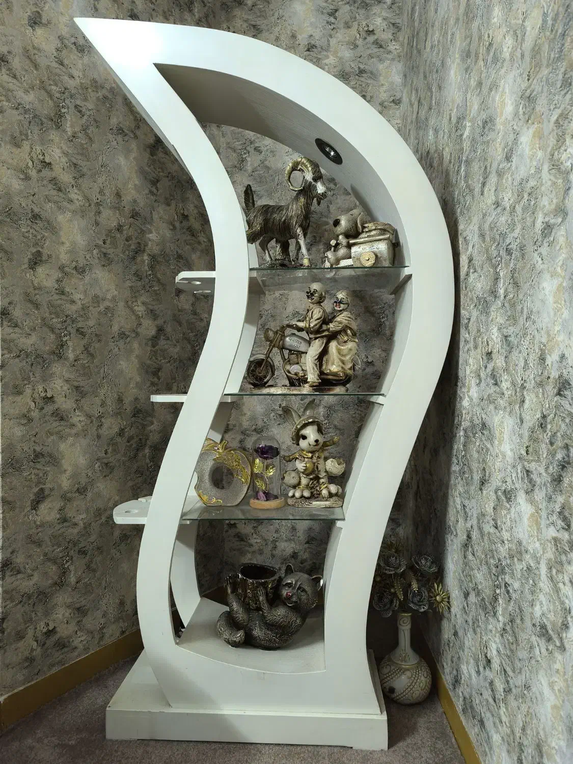 بوفه و مجسمه|بوفه، ویترین، کنسول|بوشهر, |دیوار