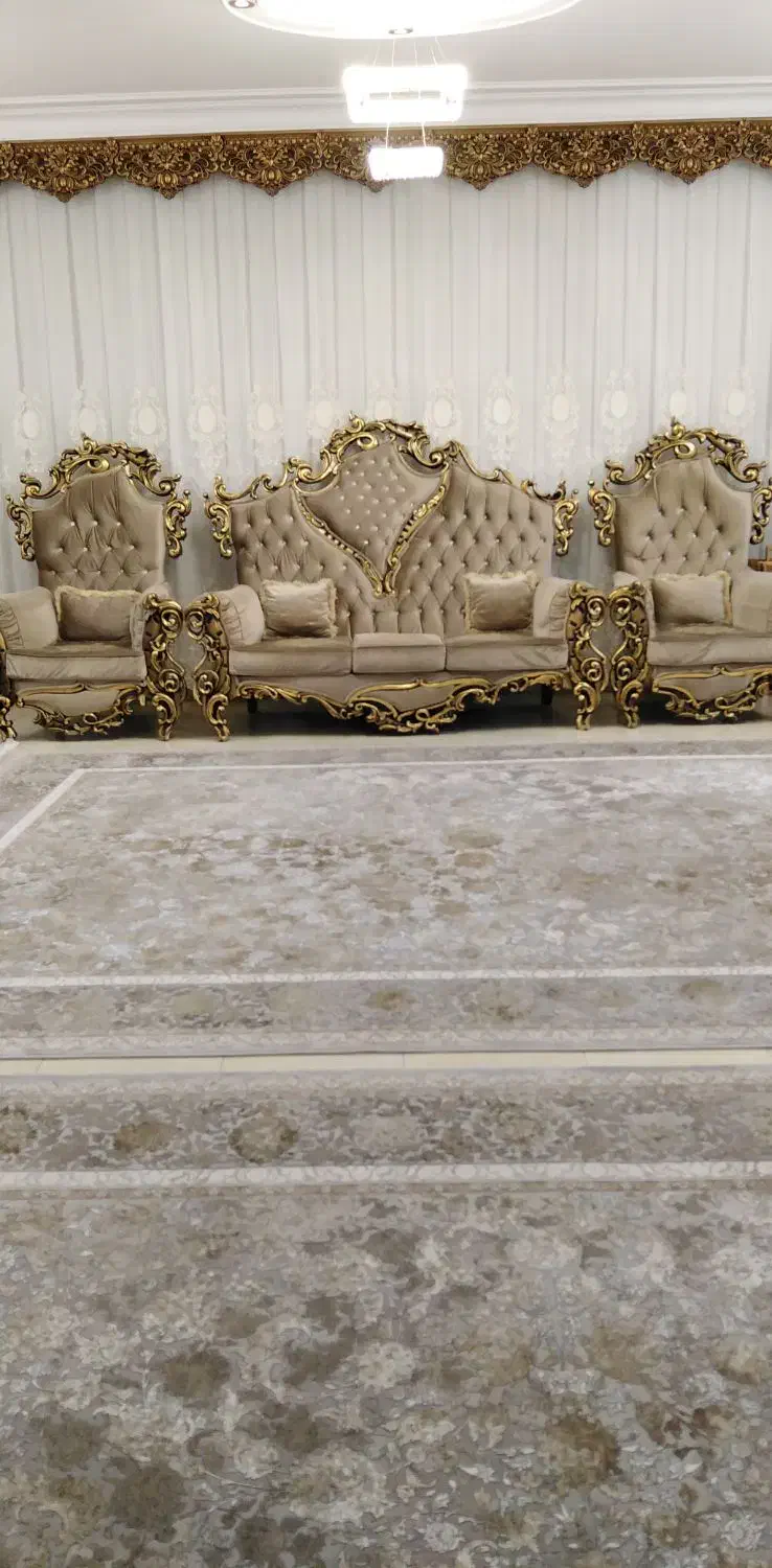 مبلمان سلطنتی 7نفره شیک تمام چوب ومیز|مبلمان خانگی و میز عسلی|قم, هفت تیر|دیوار