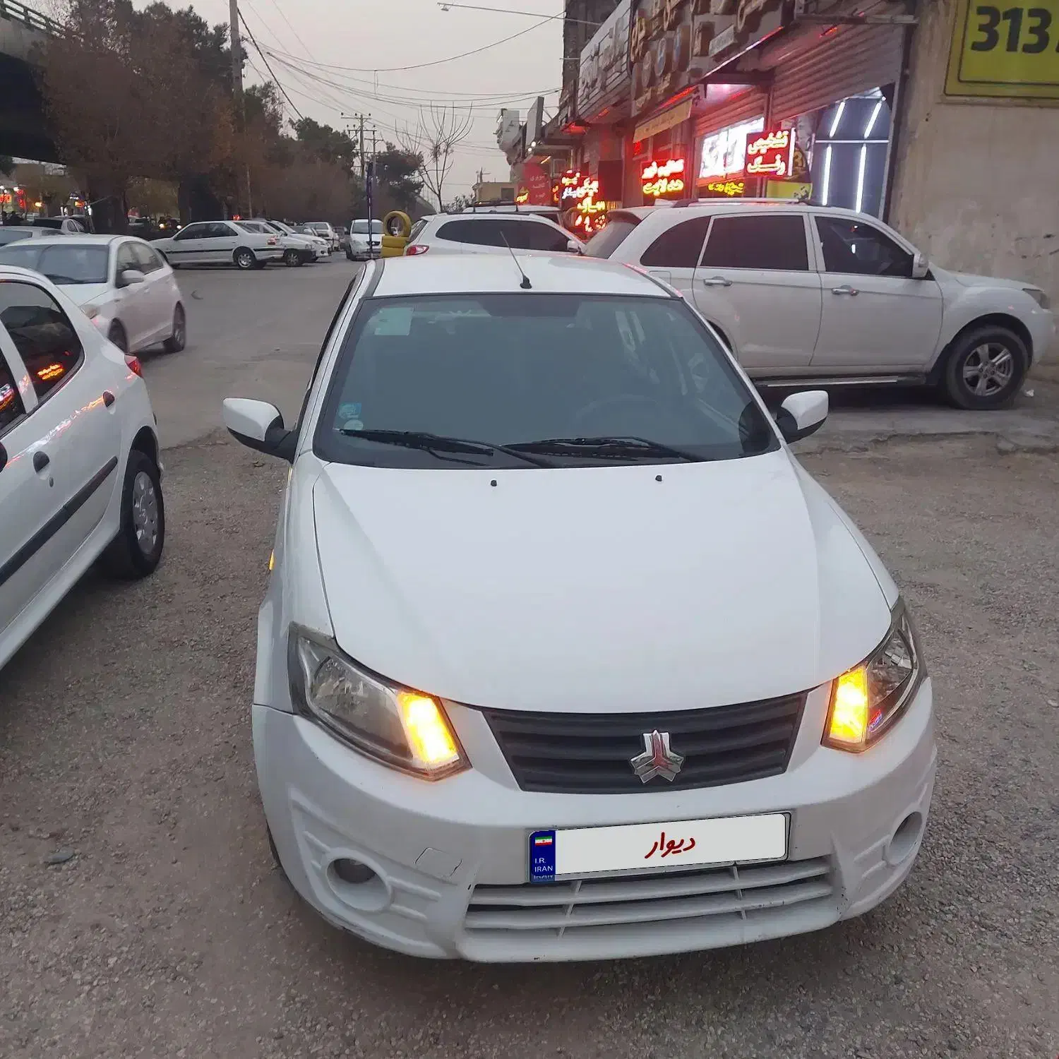 ساینا ۹۹ بسیار تمیز|خودرو سواری و وانت|اصفهان, امیرعرب|دیوار