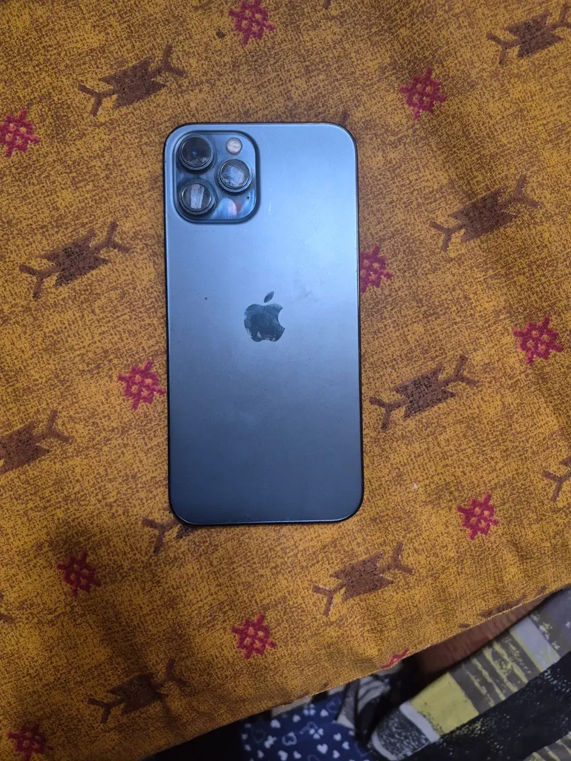 گوشی،ایفون رنگ آبی خوشرنگ|موبایل|اصفهان, فرح آباد|دیوار