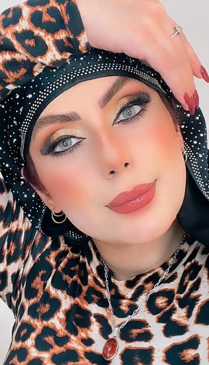 میکاپ و شنیون تخصصی عروس عقد نامزدی محفلی|خدمات آرایشگری و زیبایی|شاهین‌شهر, شهرک امام علی|دیوار