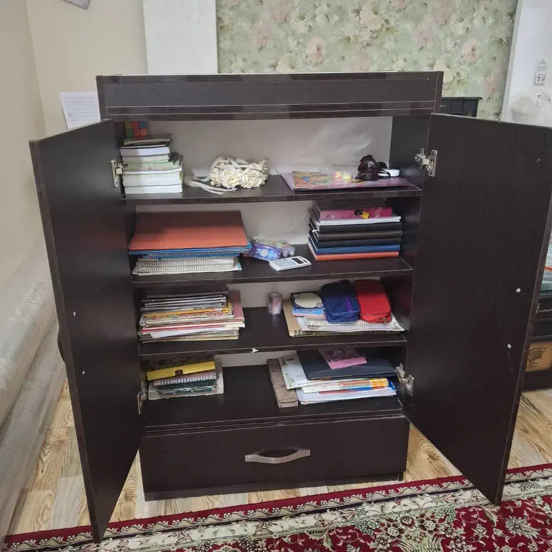 کتابخانه|کتابخانه، شلف، قفسههای دیواری|فولادشهر, B4|دیوار