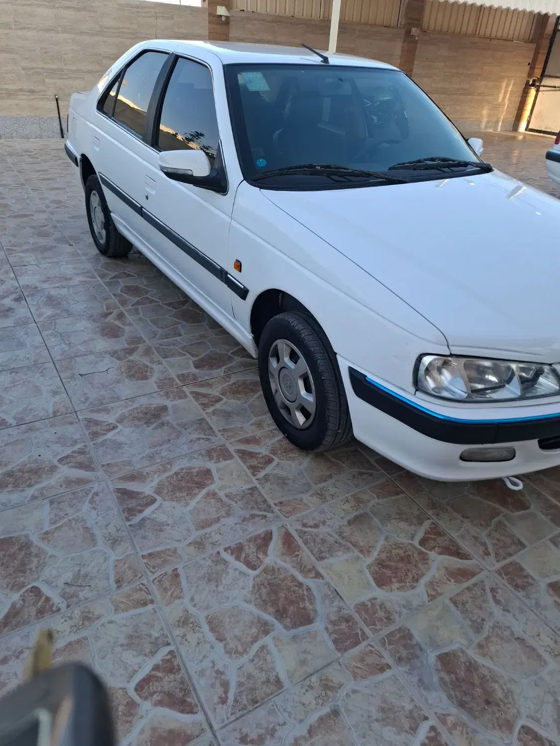 پارس۹۸بدون رنگ شاسی سالم باتزئینات کامل|خودرو سواری و وانت|لامرد, |دیوار