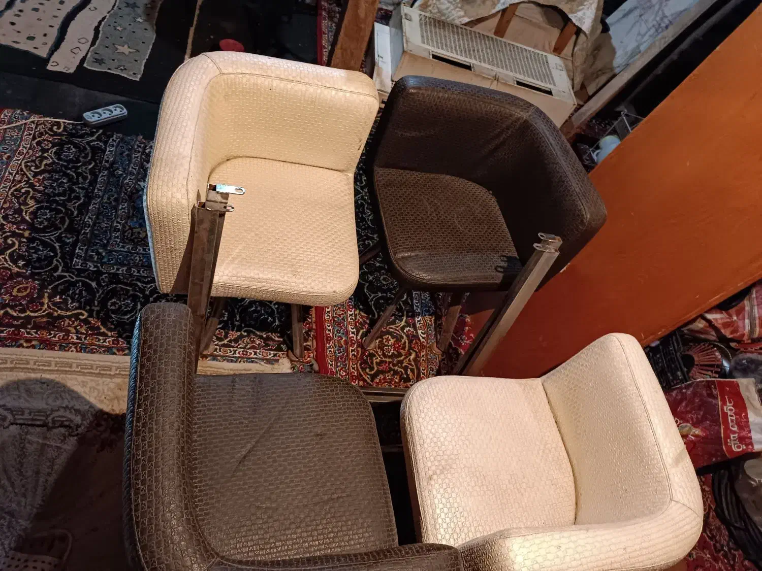 میز و صندلی|صندلی و نیمکت|خرمآباد (تنکابن), |دیوار