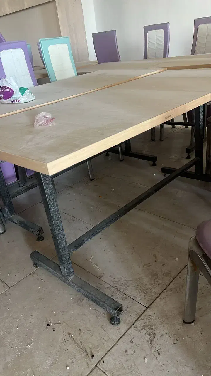 میز و صندلی|میز و صندلی غذاخوری|تربتحیدریه, ۴۵ متری|دیوار