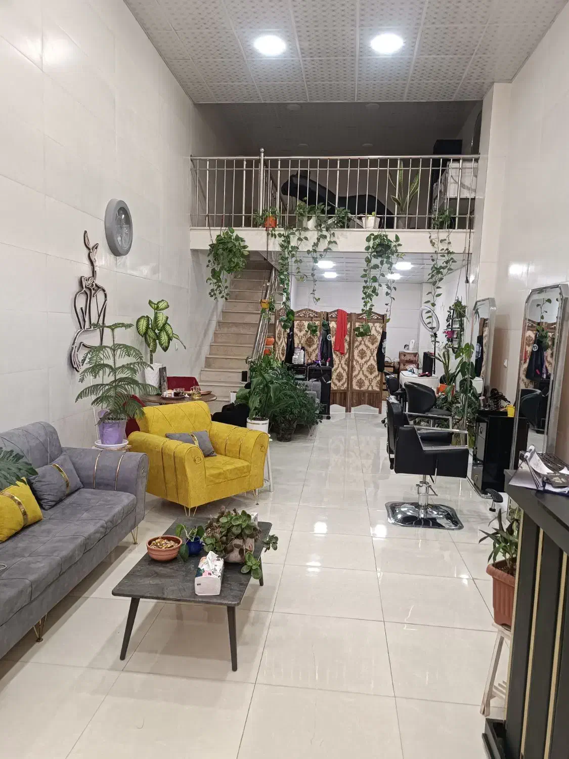 تمامی لاینهای آرایشی|استخدام درمانی، زیبایی، بهداشتی|هشتگرد, هیو|دیوار