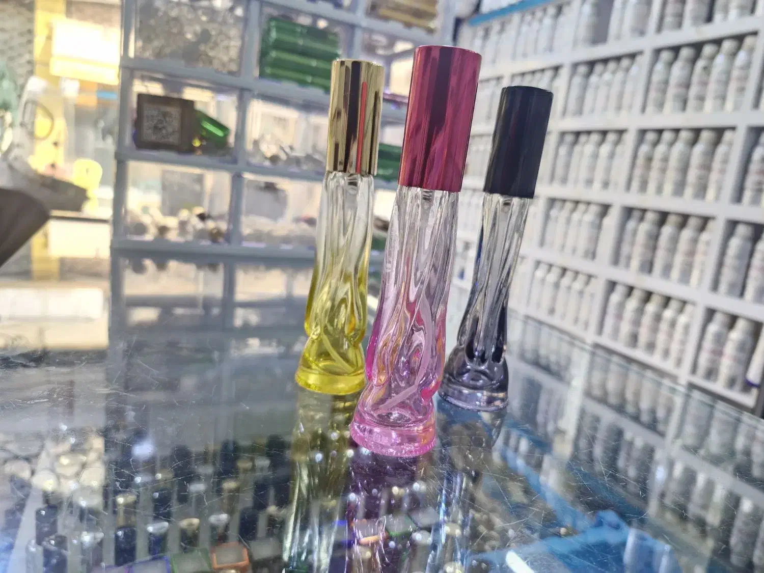 عطر های فرانسوی|آرایشی، بهداشتی، درمانی|اصفهان, درب سیبه علیا|دیوار