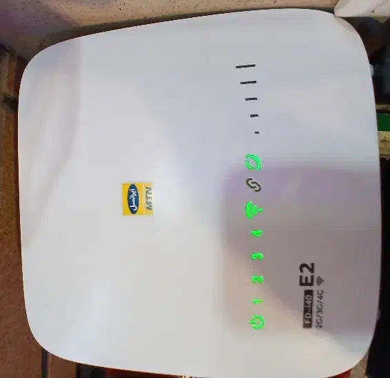 مودم ایرانسل FD-i40 E2 کاملاً سالم|مودم و تجهیزات شبکه|ملارد, |دیوار