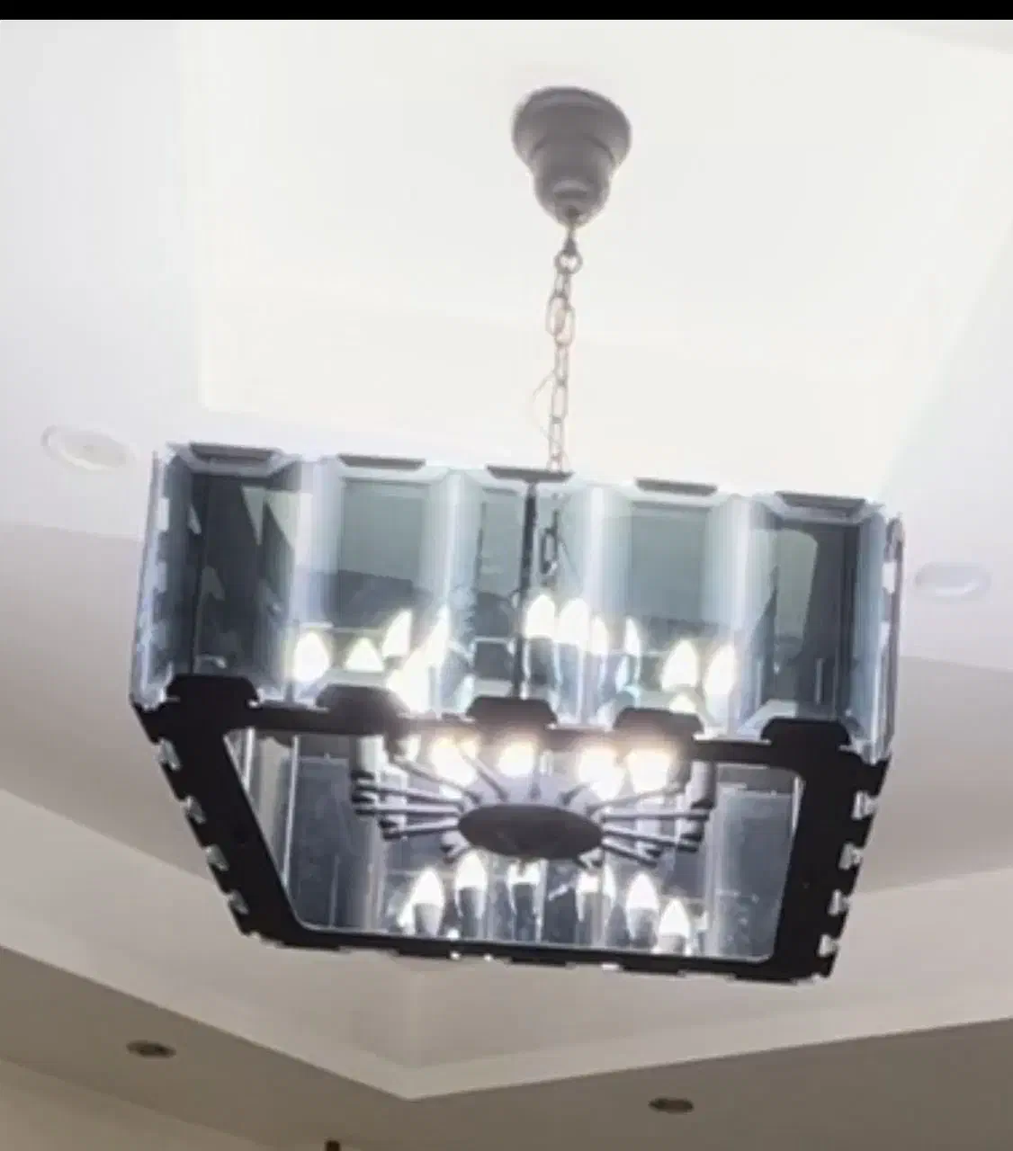 لوستر لاریسا و اباژور در حد نو|لوستر و چراغ آویز|کرج, عظیمیه|دیوار