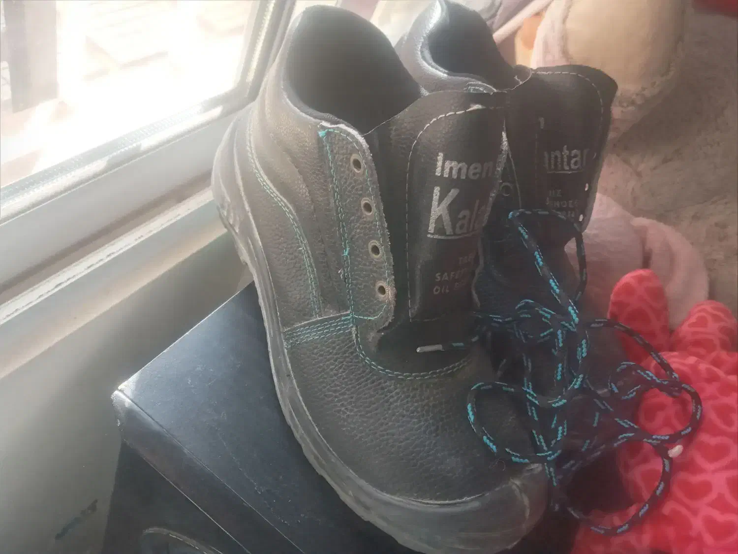 کفش کار|کیف، کفش، کمربند|پردیس, فاز ۲|دیوار