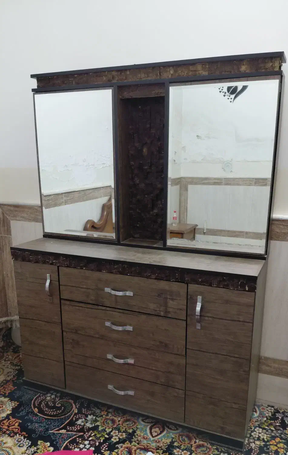 میزآرایش|مبلمان خانگی و میز عسلی|آران و بیدگل, |دیوار