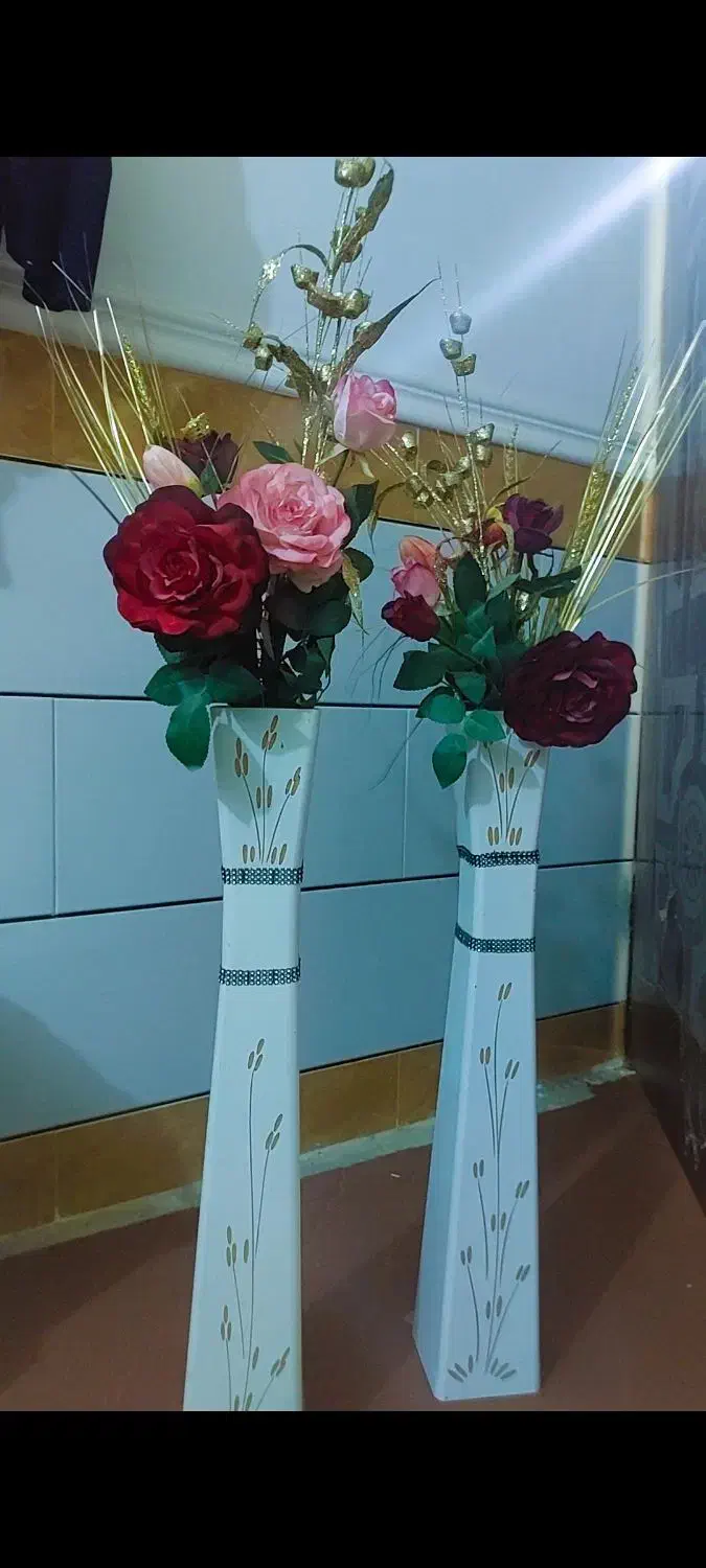 گلدان ۲عدد با گل|گل مصنوعی|بهبهان, |دیوار