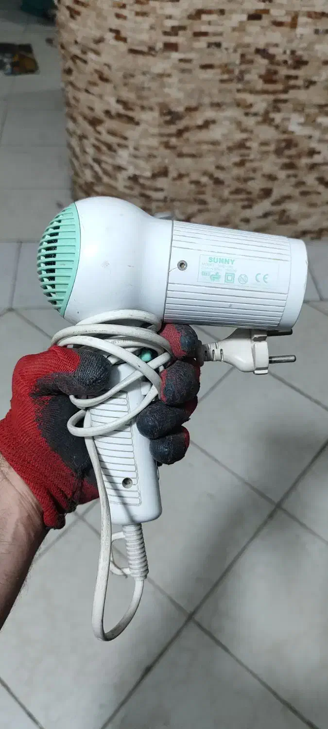 سشوار مسافرتی سانی|آرایشگاه و سالن‌های زیبایی|ری, ظهیرآباد|دیوار