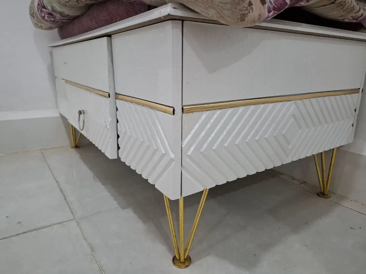 به علت ترک مکان|مبلمان خانگی و میز عسلی|باغ ملک, |دیوار