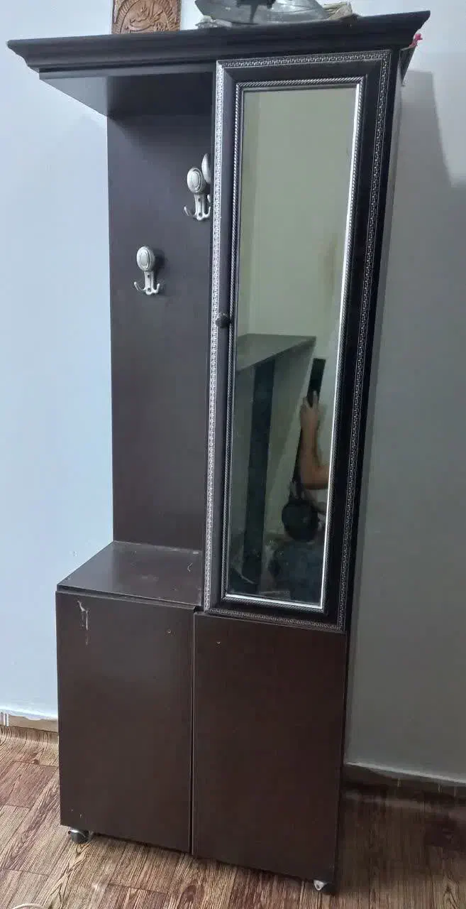 جاکفشی سالم|جاکفشی، کمد، دراور|محمدیه-قزوین, |دیوار