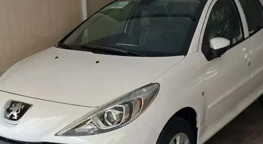 پژو ۲۰۷ سفید سقف فلز فرمان هیدرولیک TU5 مدل 1404|خودرو سواری و وانت|محمدشهر, همایون ویلا|دیوار