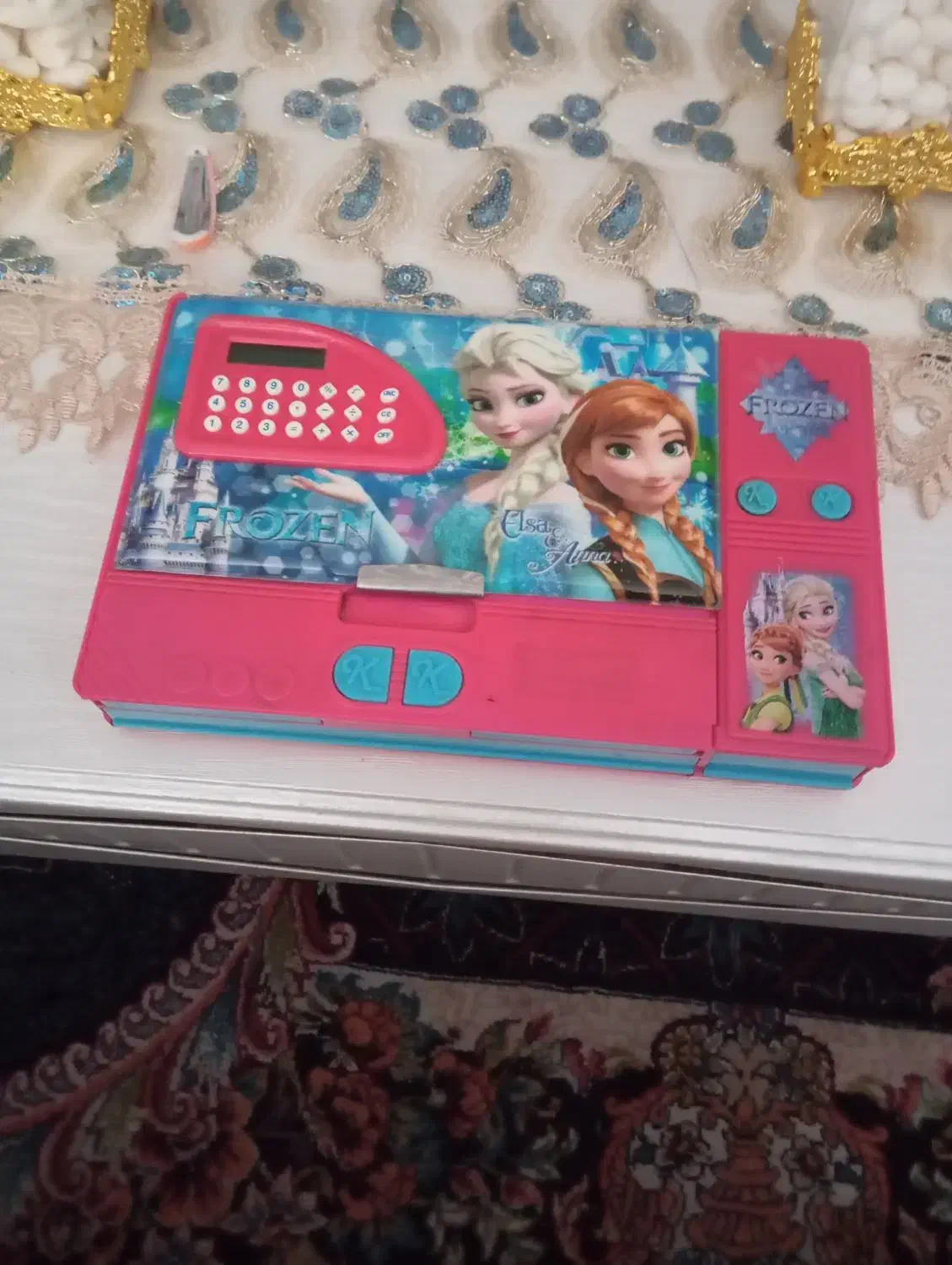 جامدادی در صومعه‌سرا|لوازم التحریر|صومعه‌سرا, |دیوار