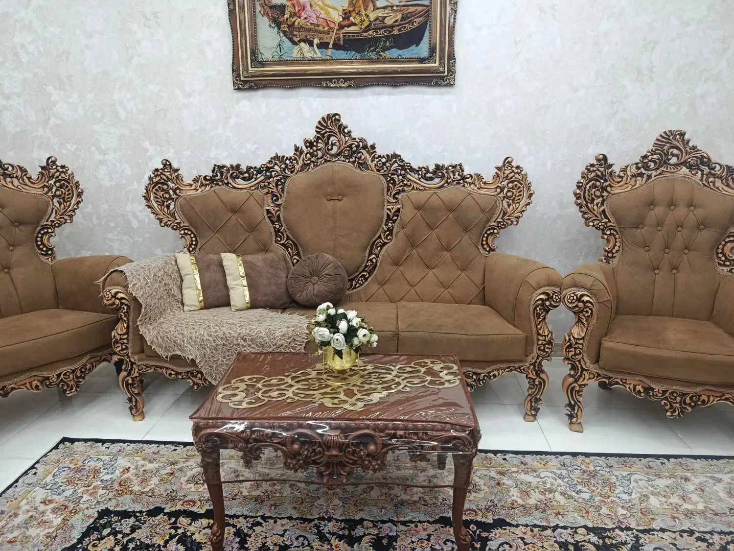 سرویس چوب کامل مبل۹نفره و تخت|مبلمان خانگی و میز عسلی|همدان, |دیوار