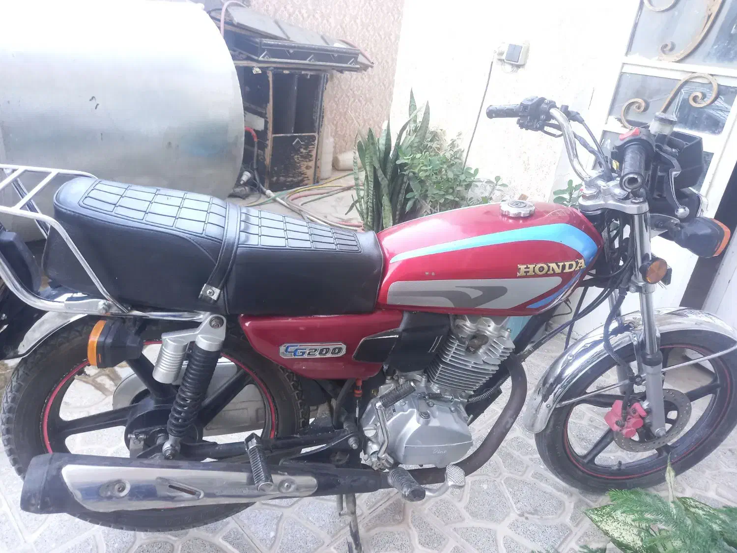 هندا۲۰۰مدل ۹۸مدارک کامل|موتورسیکلت|مشهد, میان ولایت|دیوار