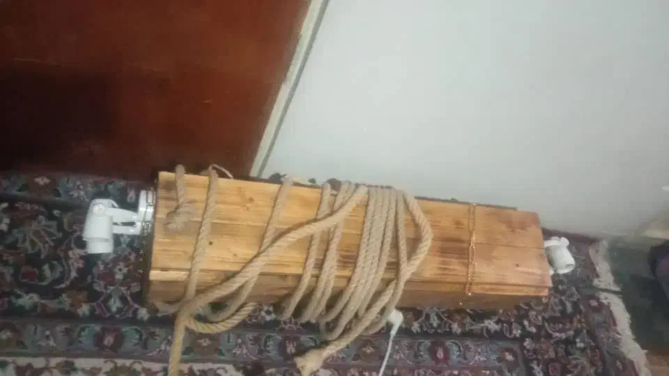 لوستر اویز چوبی 4تا سالم|لوستر و چراغ آویز|فردیس, انبار نفت|دیوار