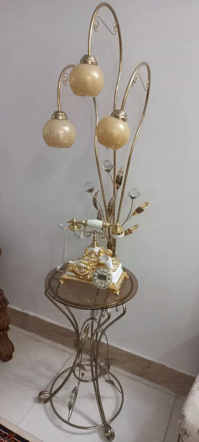 میزتلفن و آباژور|چراغ خواب و آباژور|مشهد, شهرک بهارستان|دیوار