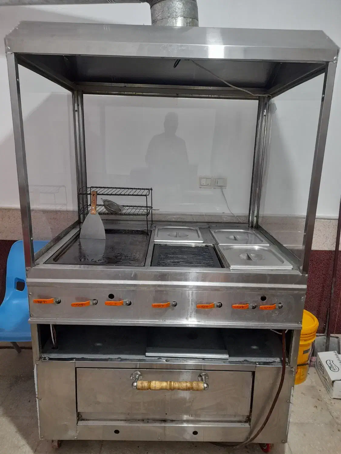 فر فلافلی و میز|کافیشاپ و رستوران|قم, ولیعصر|دیوار