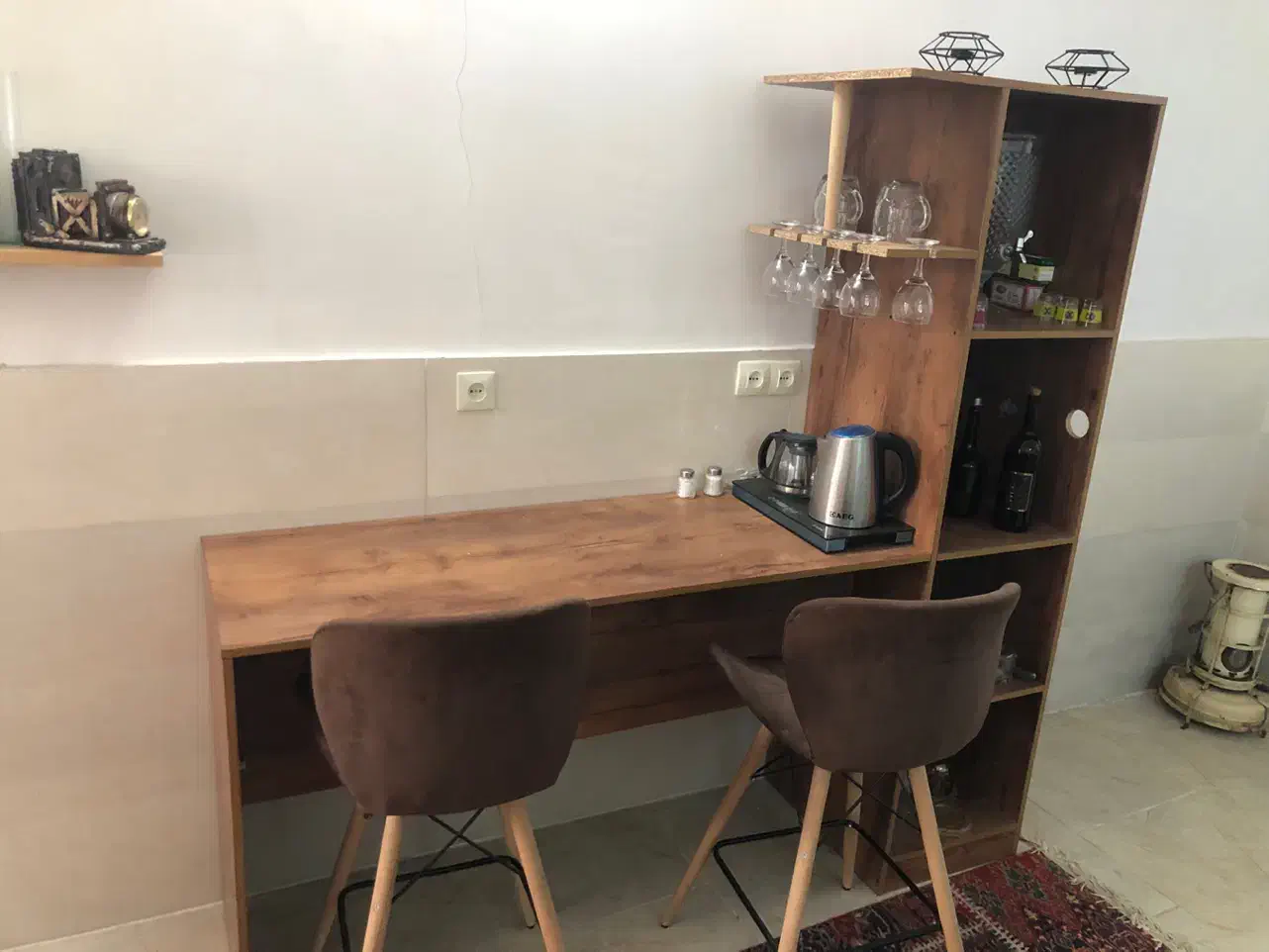 میز کانتر زیبا و تمیز و کاربردی|میز و صندلی غذاخوری|گرگان, |دیوار